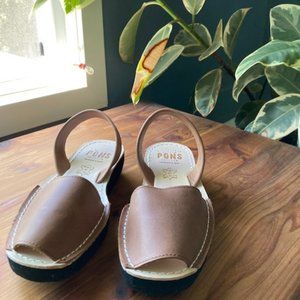 Size 7 PONS Avarcas- NEVER WORN